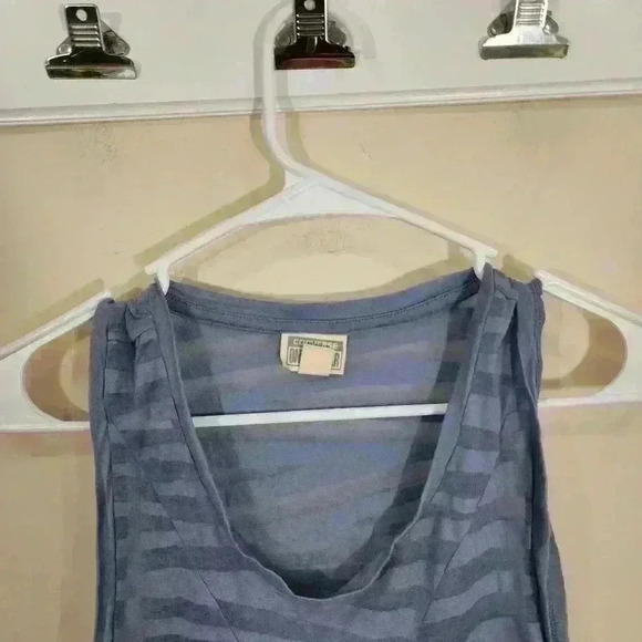 Converse tiger print burns out tank size xs - Picture 3 of 6